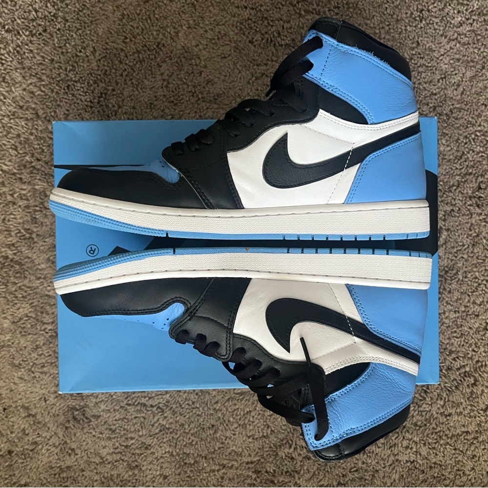 Jordan 1 “UNC”